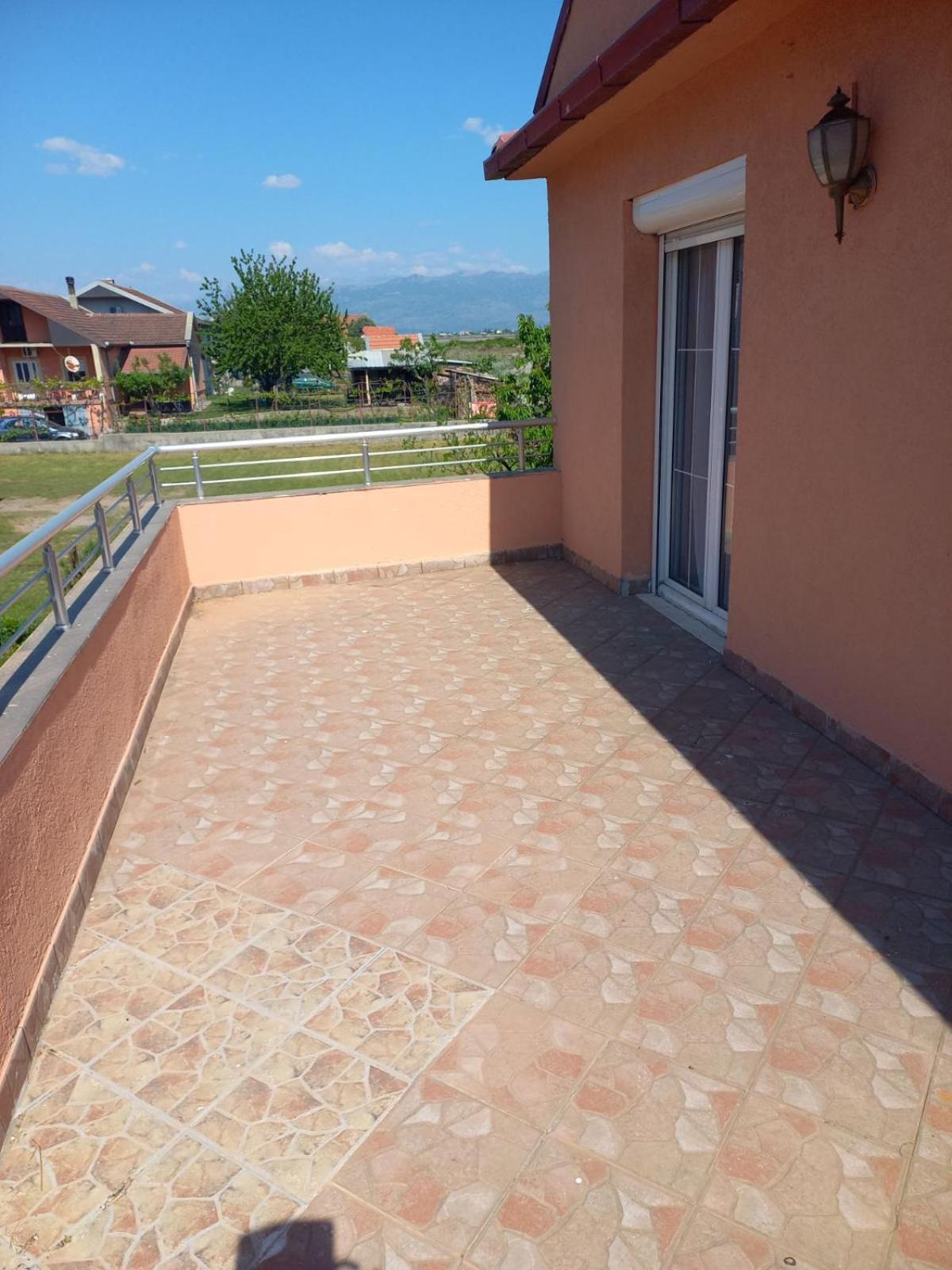 Hostel Traveler'S Rest - Near Podgorica Airport Mitrovici  Zewnętrze zdjęcie