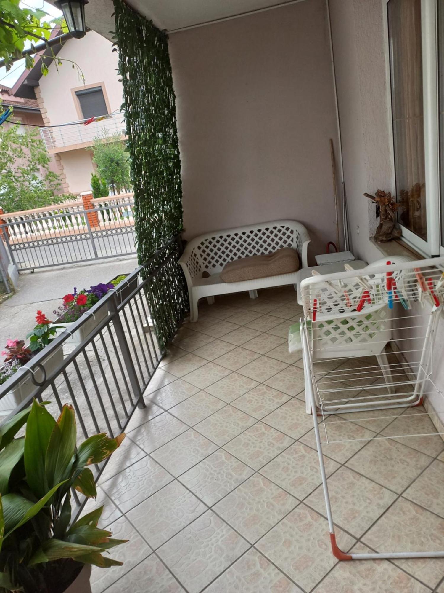 Hostel Traveler'S Rest - Near Podgorica Airport Mitrovici  Zewnętrze zdjęcie